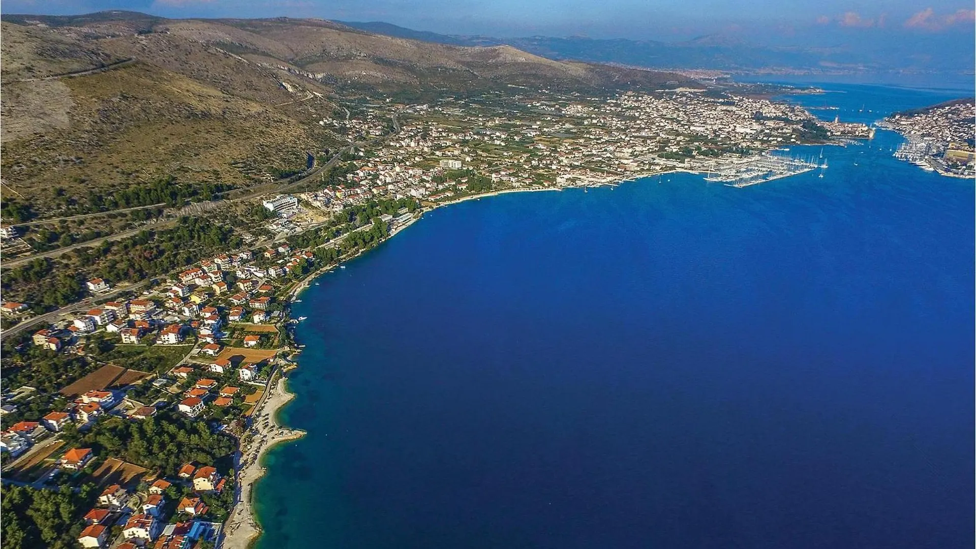 Stunning Apartment In Seget Donji Trogir